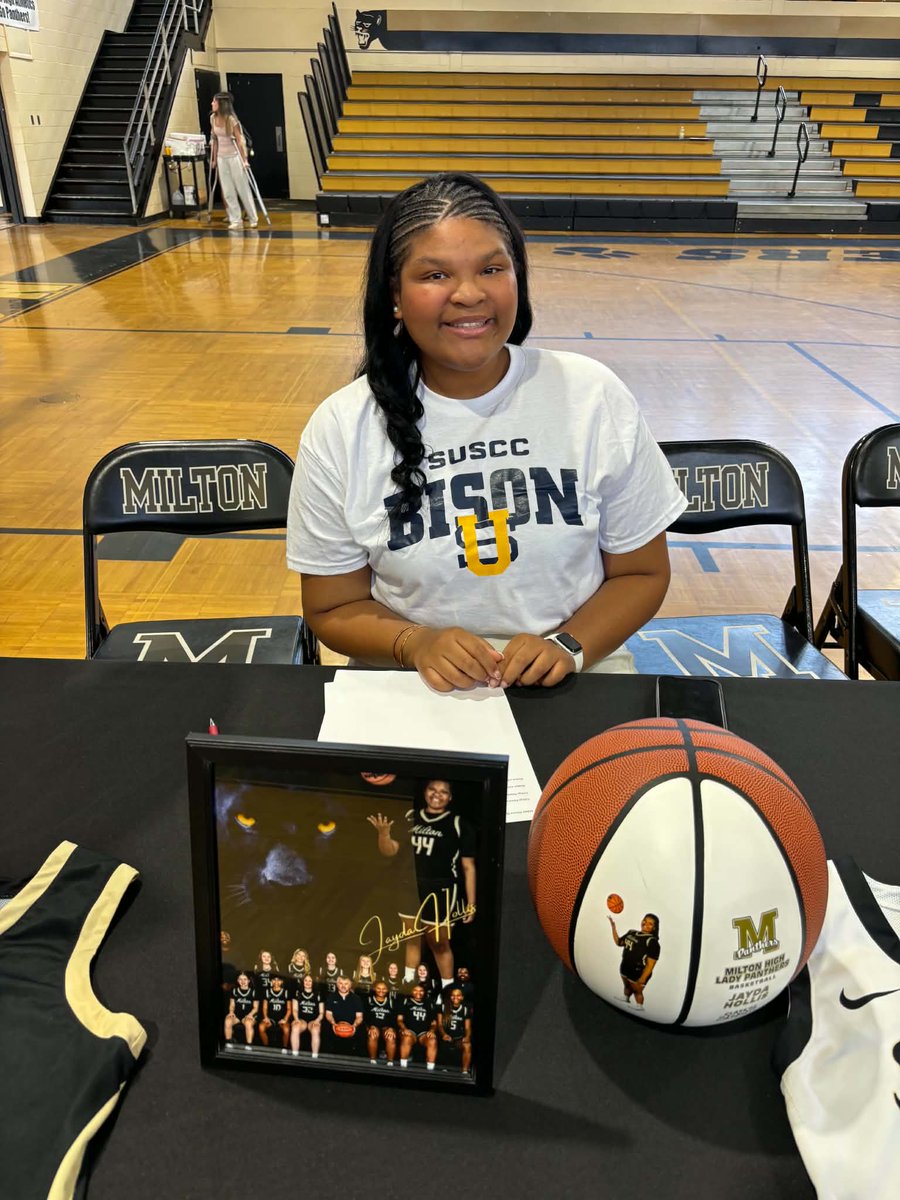 BLester1993's tweet photo. Milton's Jayda Hollis signs with Southern Union State Community College. 
(Submitted Photo) https://t.co/bAZP7asrTj