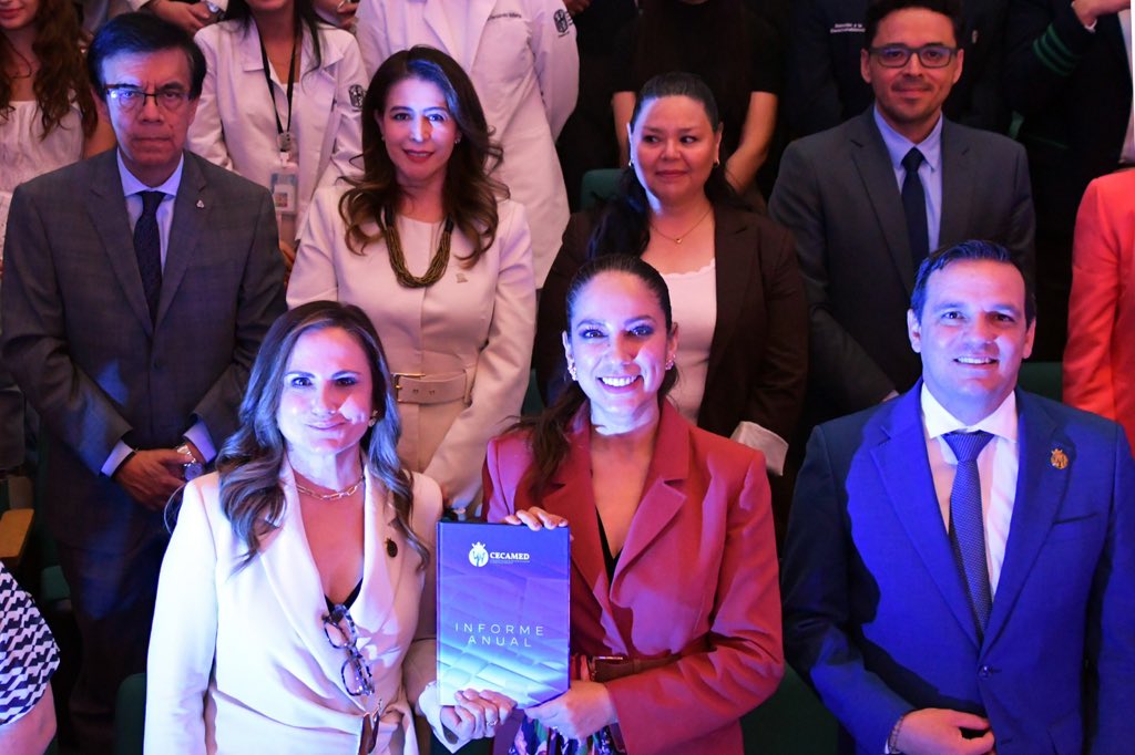 PRODHEG's tweet photo. Asistimos a la presentación del 25° Informe de Actividades de la CECAMED, un espacio que nos recuerda que la salud no es solo un servicio: es un derecho fundamental que debe garantizarse con dignidad, empatía y sensibilidad.

#EstamosDondeEstásParaDefenderte https://t.co/lyeT5nzF4A