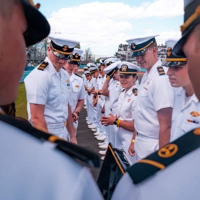 UsmmaO's tweet photo. On May 10, 42 U.S. Merchant Marine Academy Midshipmen supported the NASCAR Cup Series race weekend at Watkins Glen International as Color Guard presenting the colors, and participating in events throughout the day. 
Photo credit: Regimental Public Affairs Team

#USMMA #KingsPoint https://t.co/DY4bXKTMdZ