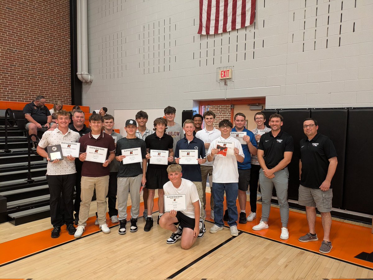 HanoverHS's tweet photo. Congratulations 👏🎉👏 to our baseball athletes! #hpsdawesome @HanoverPublic https://t.co/Fvl1ZpBz4o