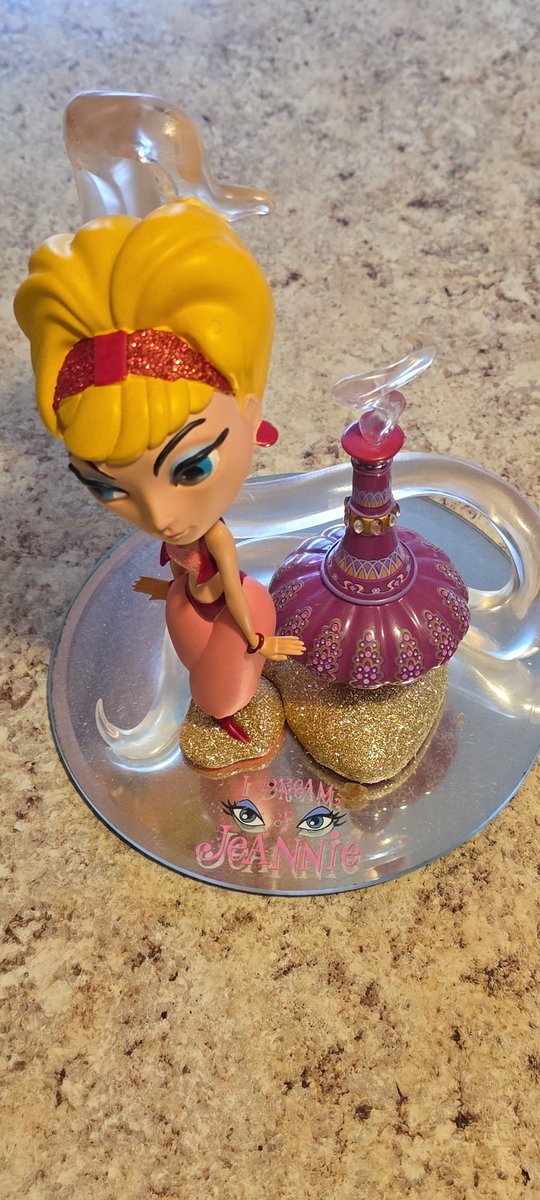 olghb65's tweet photo. @Barbara_Eden Hang it over my Reflection Tresured Collection! https://t.co/7Y0CCOU18h