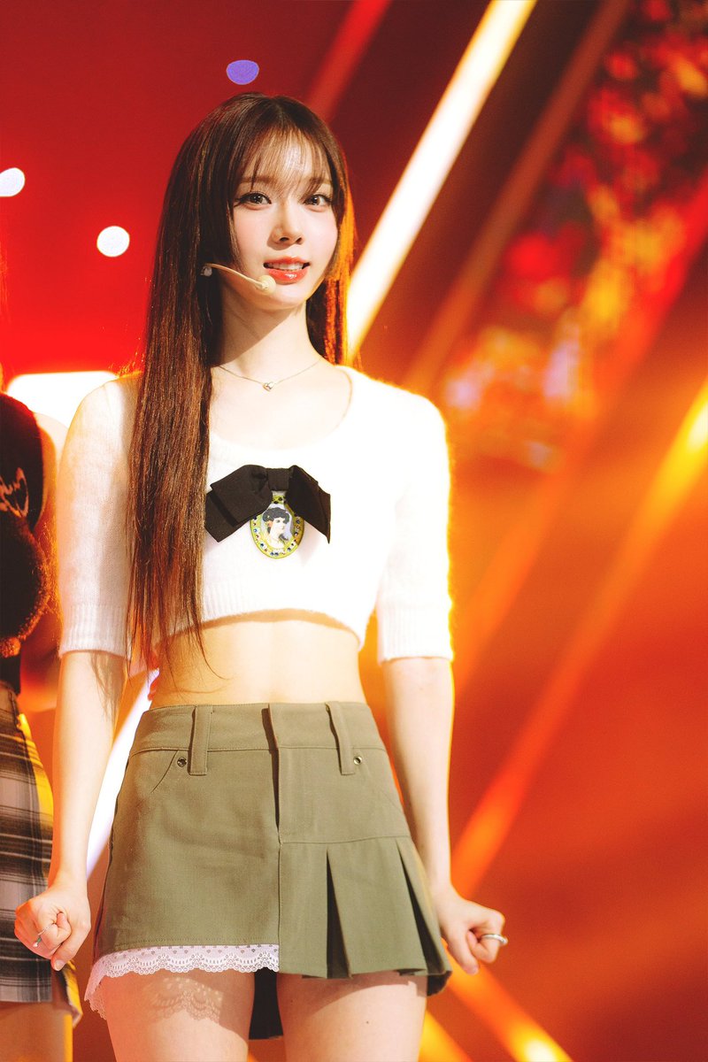 timeto_WINTER's tweet photo. 230514 인기가요  Thirsty 미션포토 (2/3)

#에스파 #aespa #윈터 #WINTER https://t.co/WyW3hXmxKp