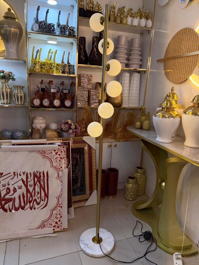 Am1narh's tweet photo. Beautiful standing lamp 
.
135k https://t.co/Pd9apWJV4b