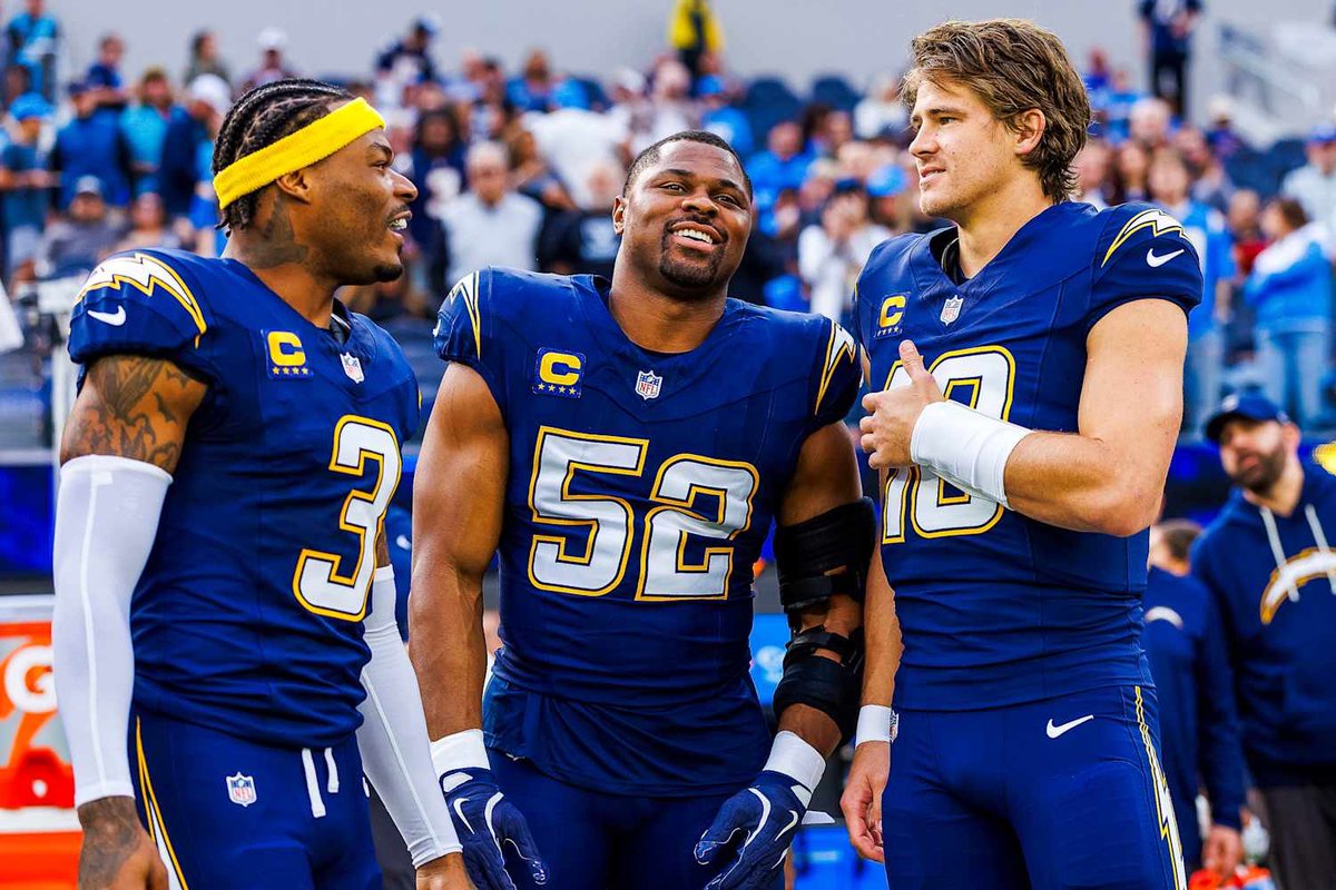 ChargersMuse tweet media