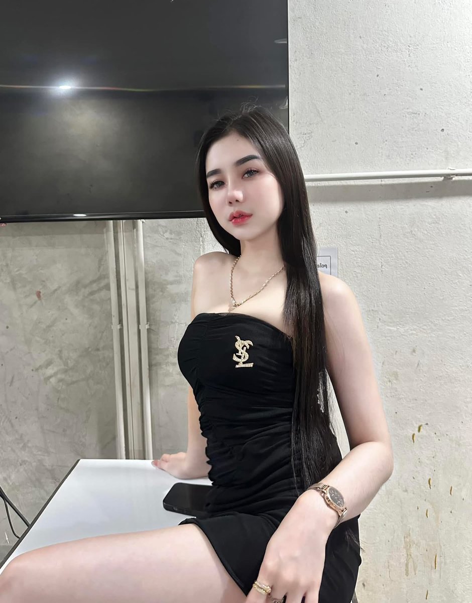 Natasha tweet media