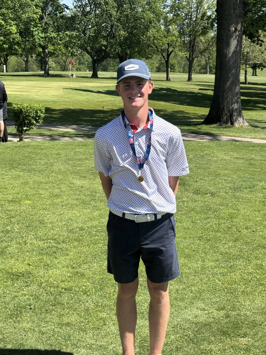 BALLARDBgolf's tweet photo. Survived and Advanced!!!

On to Districts!!!

Your medalist today with a nice round of 68 Jamin Colvin💥💥⛳️🏌🏻‍♂️💥💥 https://t.co/uVHrj61K6o