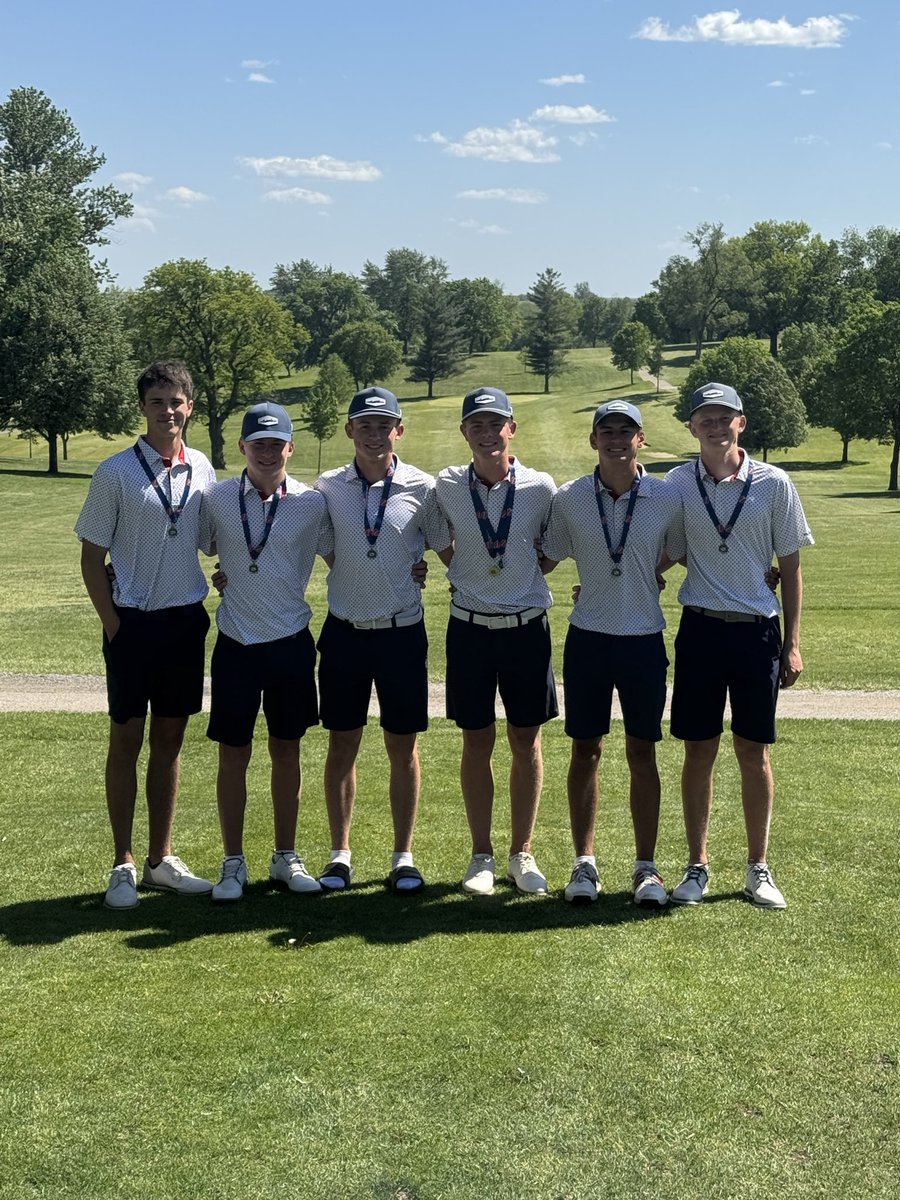 BALLARDBgolf's tweet photo. Survived and Advanced!!!

On to Districts!!!

Your medalist today with a nice round of 68 Jamin Colvin💥💥⛳️🏌🏻‍♂️💥💥 https://t.co/uVHrj61K6o