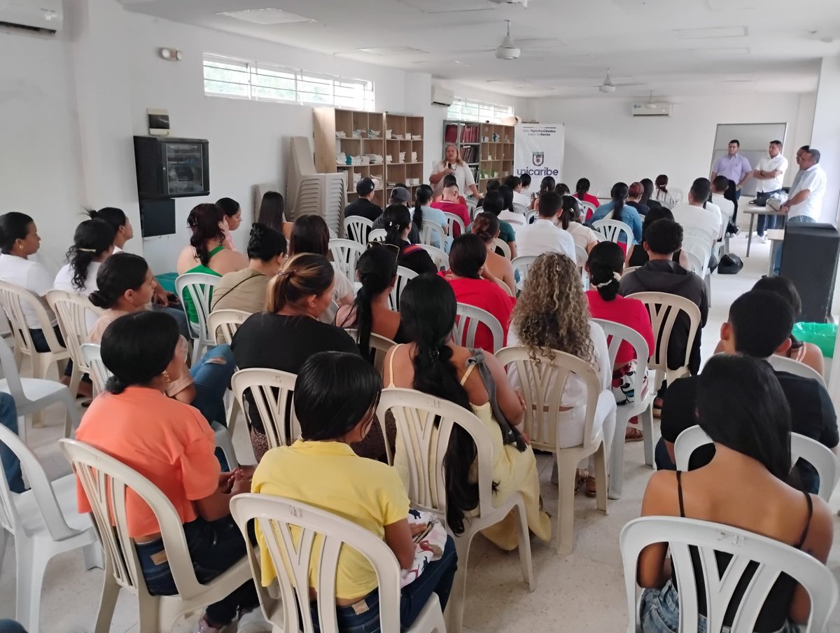 UniCaribe_'s tweet photo. #AEstaHora | 🕐  Cerramos nuestra jornada de Bienvenida Institucional Universitaria e Inducción de profesores en San Juan de Betulia (Sucre).

Nuestra vicerrectora académica, Martha Corredor Moncada, ha liderado estos espacios que marcan las bases del sentido de pertenencia institucional tanto en profesores como estudiantes.

¡Así comienza nuestra historia en Sucre!