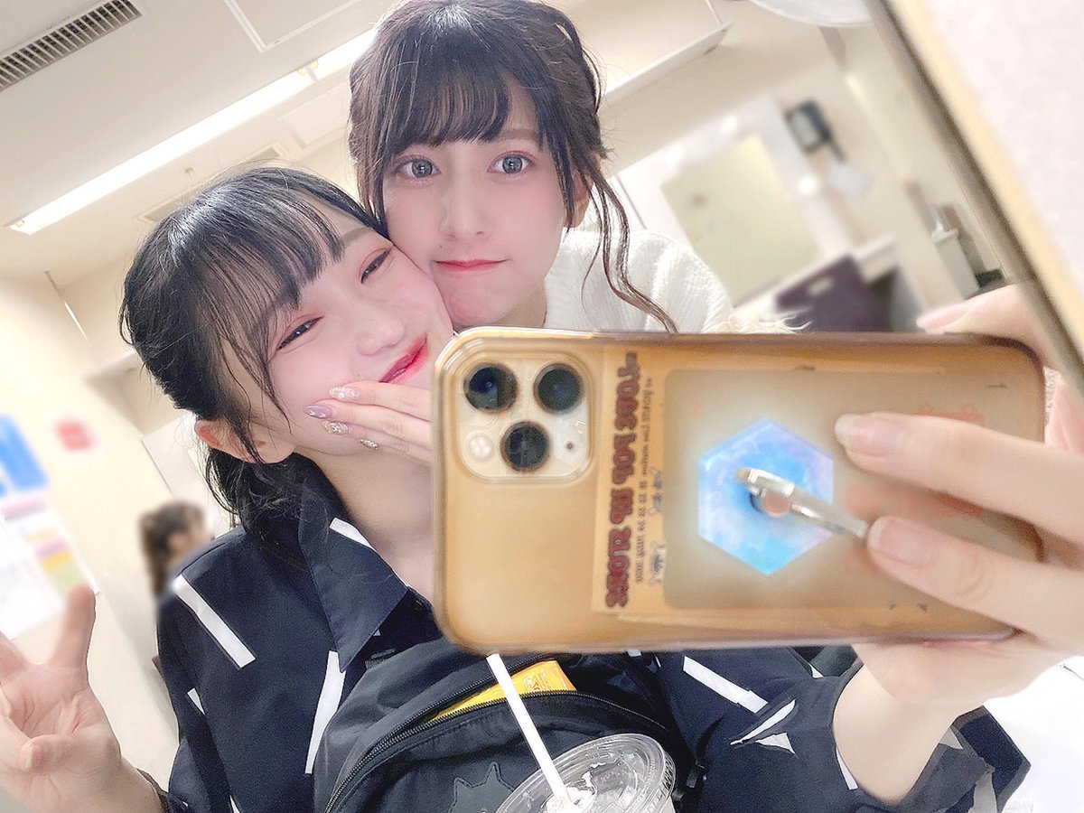 world / わーるど tweet media