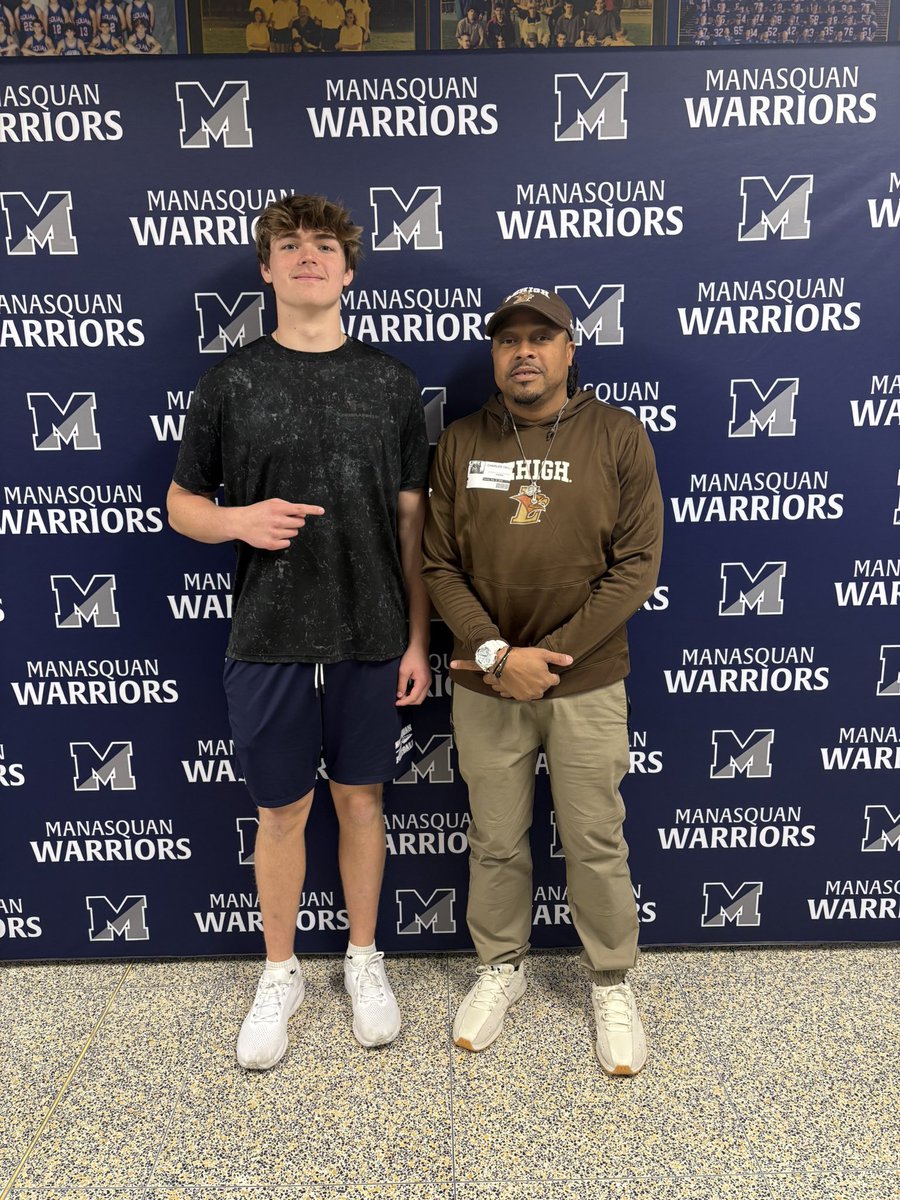 KDow_Football's tweet photo. Thank you coach @Coach_Tee02 for stoping by and talking to me about @LehighFootball and there academics. Loved what you had to say about the team and winning culture! https://t.co/HmEdWEsagA