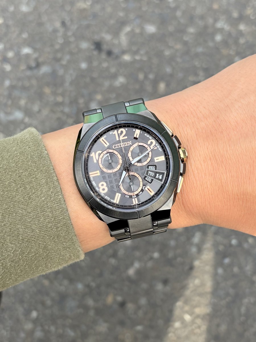 everydaywatch's tweet photo. #CITIZEN #ATTESA #DirectFlight
今日はアテッサ!
たまには光当てて充電せねば☀️ https://t.co/9qHaWdoFR3