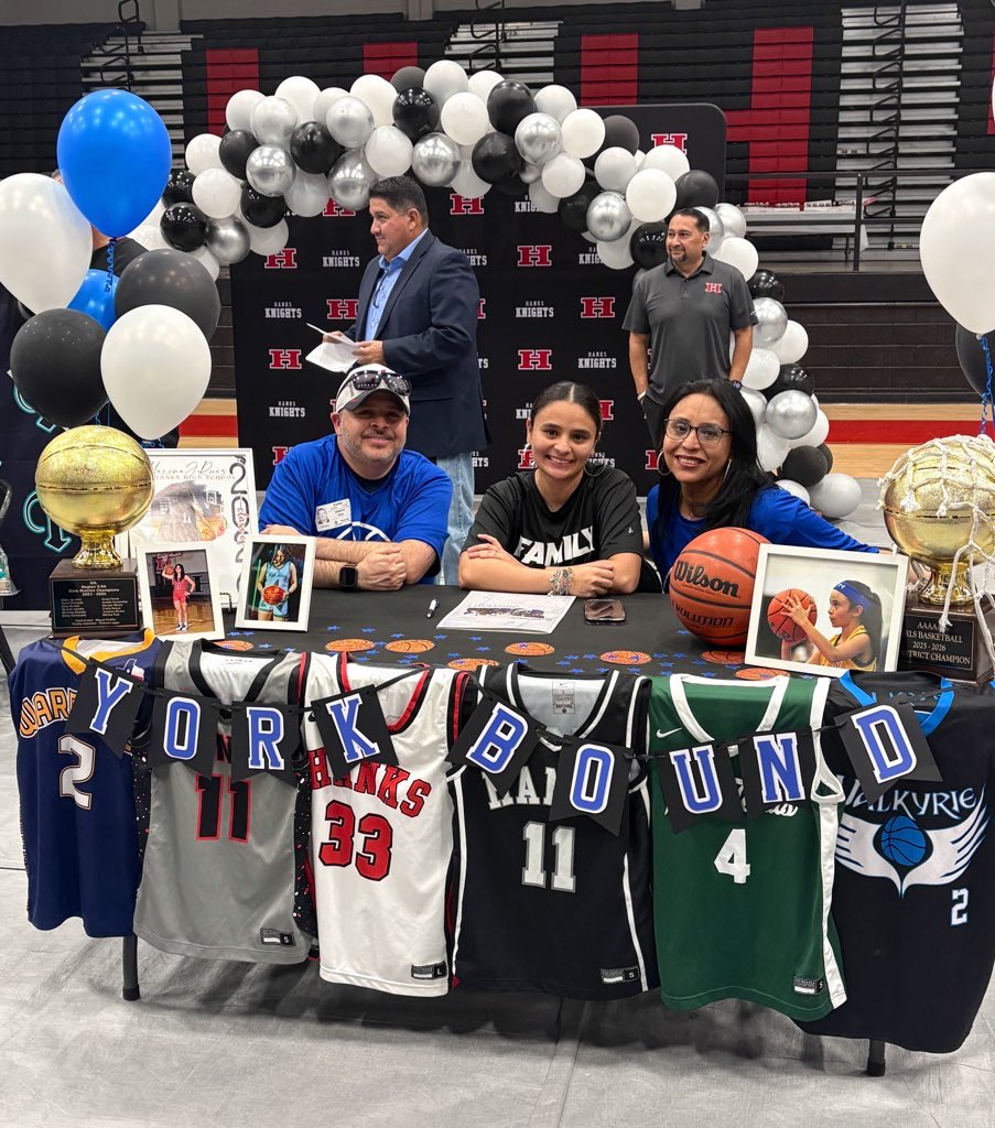 JMHanksHigh's tweet photo. The Kingdom proudly sends Knights off to continue their academic and athletic careers!!

 🏀Elise Alva- Kansas Wesleyan University 

🏀Marina Ruiz- York University https://t.co/hTNEwO2BYP
