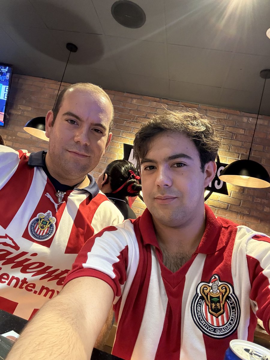 PaulTony47's tweet photo. @Chivas 🟥⬜️ https://t.co/4M6ePB7Nfz