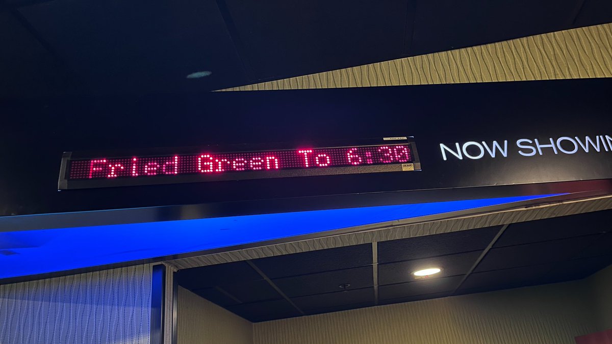 RLTerry1's tweet photo. Now watching the @FathomEnt 35th anniversary presentation of “Fried Green Tomatoes.” Third time seeing it on the big screen, but it remains just as timeless and endearing as the first time I watched it. “Towanda!” @fabflicks https://t.co/At4JModwdU