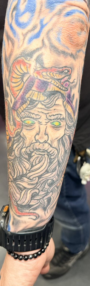 BrandonTheHeel's tweet photo. Finally finished up my left arm.
#InkTherapy #Tattoo https://t.co/vqM5CU0Rum