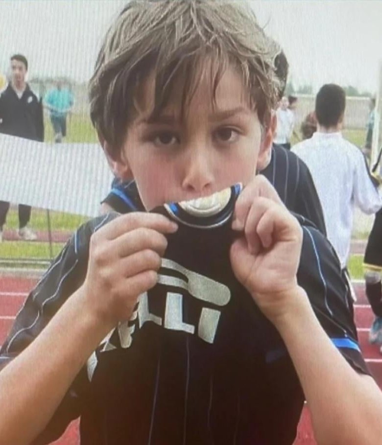 nerazzurriSoci_'s tweet photo. How it started:           How it’s going: https://t.co/ra5mNe1eDo