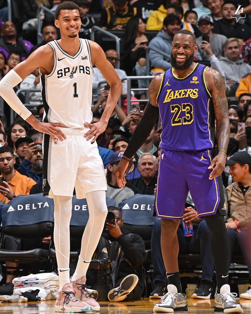 Hoops tweet media