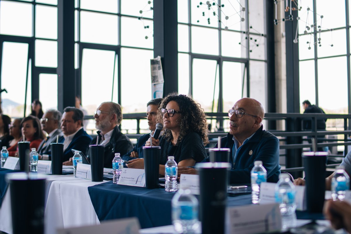 distritoQRO's tweet photo. 3/4 🌎 distritoQRO también fortaleció su estrategia de innovación.

Como parte de la red global GIID, se compartieron planes para integrar más industria, atraer inversión y generar nuevas oportunidades de emprendimiento e investigación aplicada. https://t.co/S4e5hXKfmW