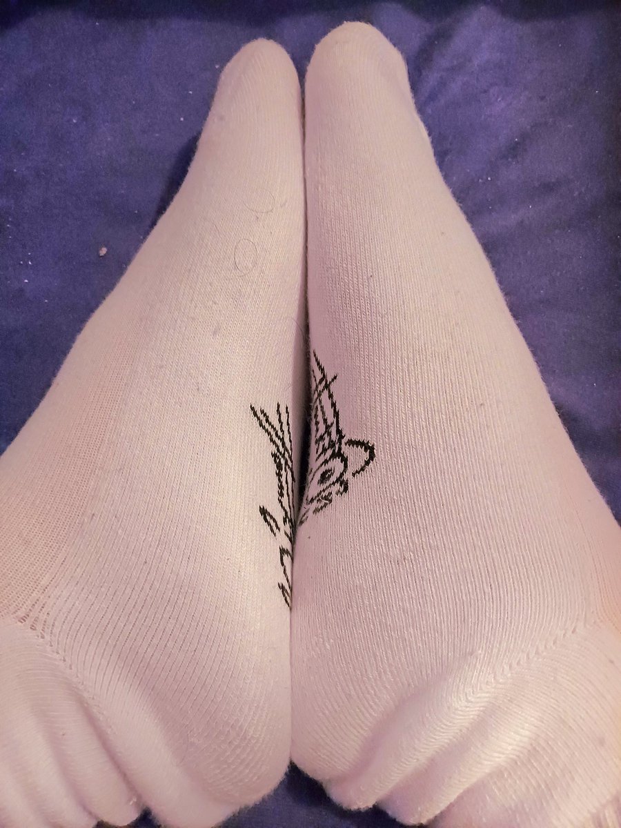 Sockslover97's tweet photo. My first pictures of me in my #Whitesocks #whitesocksfetish #white_socks #Socks #socksfetish #malefeet #malefeetfetish #sexysocks #photography https://t.co/2XHbczaKEv