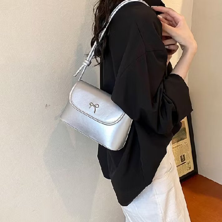 feuble's tweet photo. Rekomendasi tas sling bag cakep
https://t.co/0k22SkXnM2
https://t.co/Vt1ckEHLei
https://t.co/FUnBskSwBM

t. #tudung Double Winner #preOPAI byond by bsi #zonajajan #zonauang https://t.co/pcPRuZBcdw
