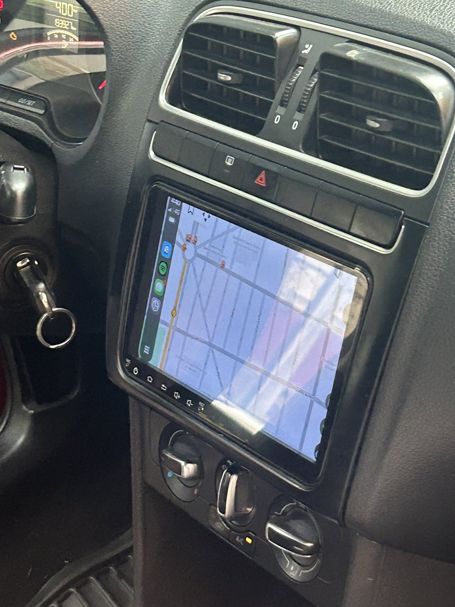Moremanuel007's tweet photo. Pantalla CarPlay. VW GOL https://t.co/VVWppWL9QJ