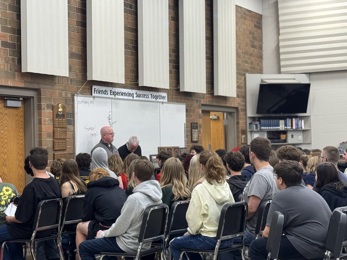 LakeBands's tweet photo. Year two of attending the Scott Lang Leadership Seminar at Hoover High School! Tonight, we took our future marching band leaders for the 26-27 season to participate in a workshop to learn about creating a positive band culture, and strengthening our leadership skills! https://t.co/Z7gJr3MJLA
