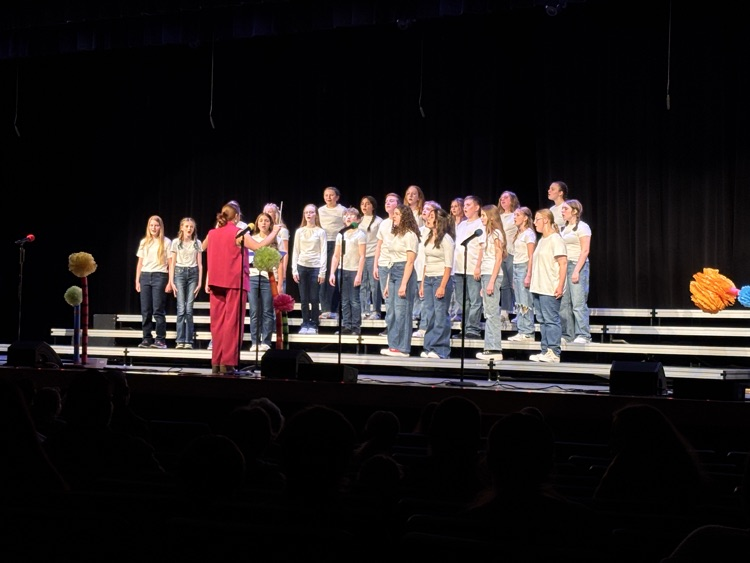 Norwell_MS's tweet photo. So proud of our music programs! Tonight capper off a great year with our spring Choir concert! https://t.co/8sNoy6bFuB