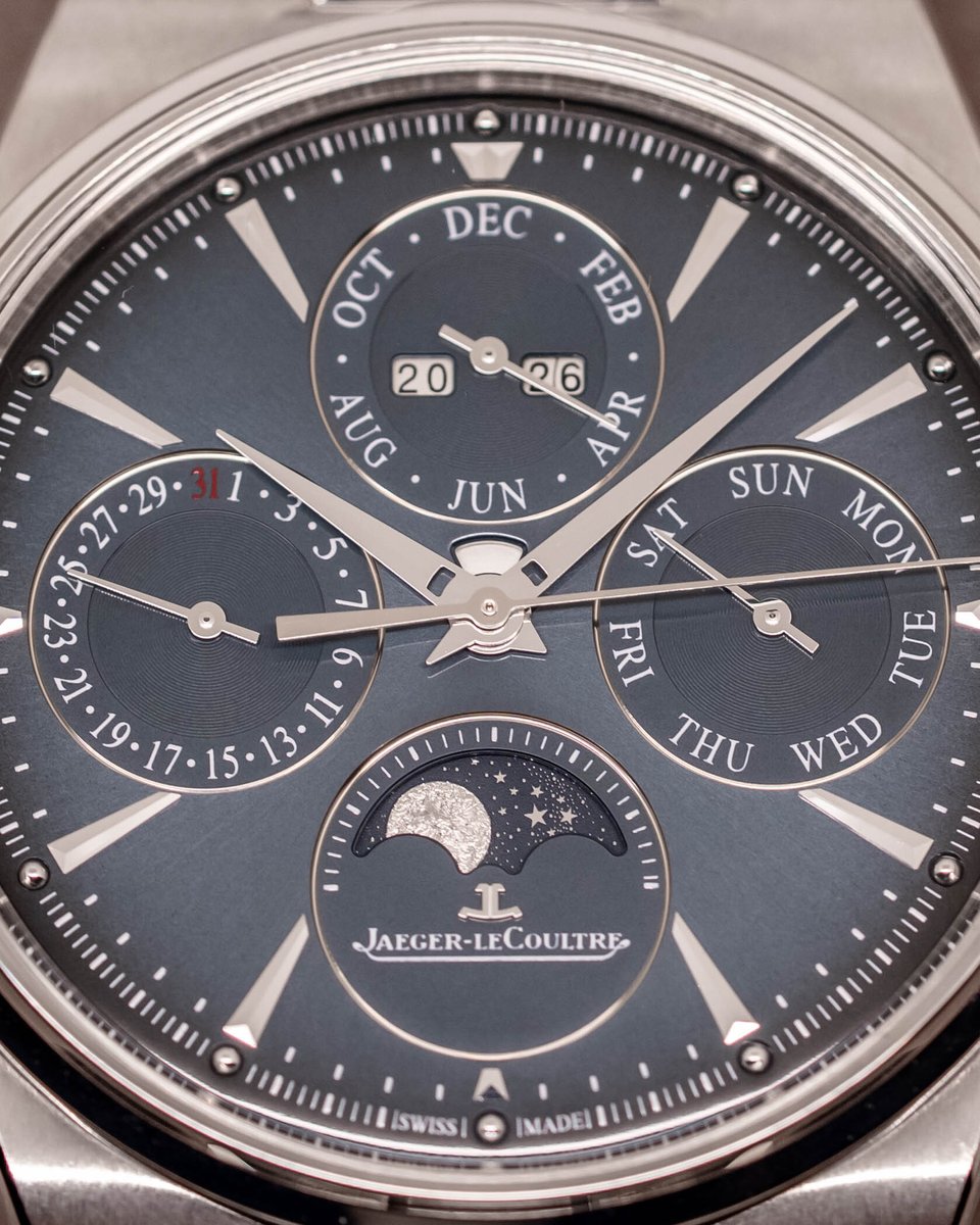 baldassarreted's tweet photo. Jaeger-LeCoultre Master Control Chronometre Collection: What You Need to Know

Learn more here: https://t.co/7Le87P2Y6b

New movements, a new bracelet design, and the debut of Jaeger-LeCoultre’s new HPG certification standard mark a major evolution for the Master Control lineup. https://t.co/YwSo19B2gf