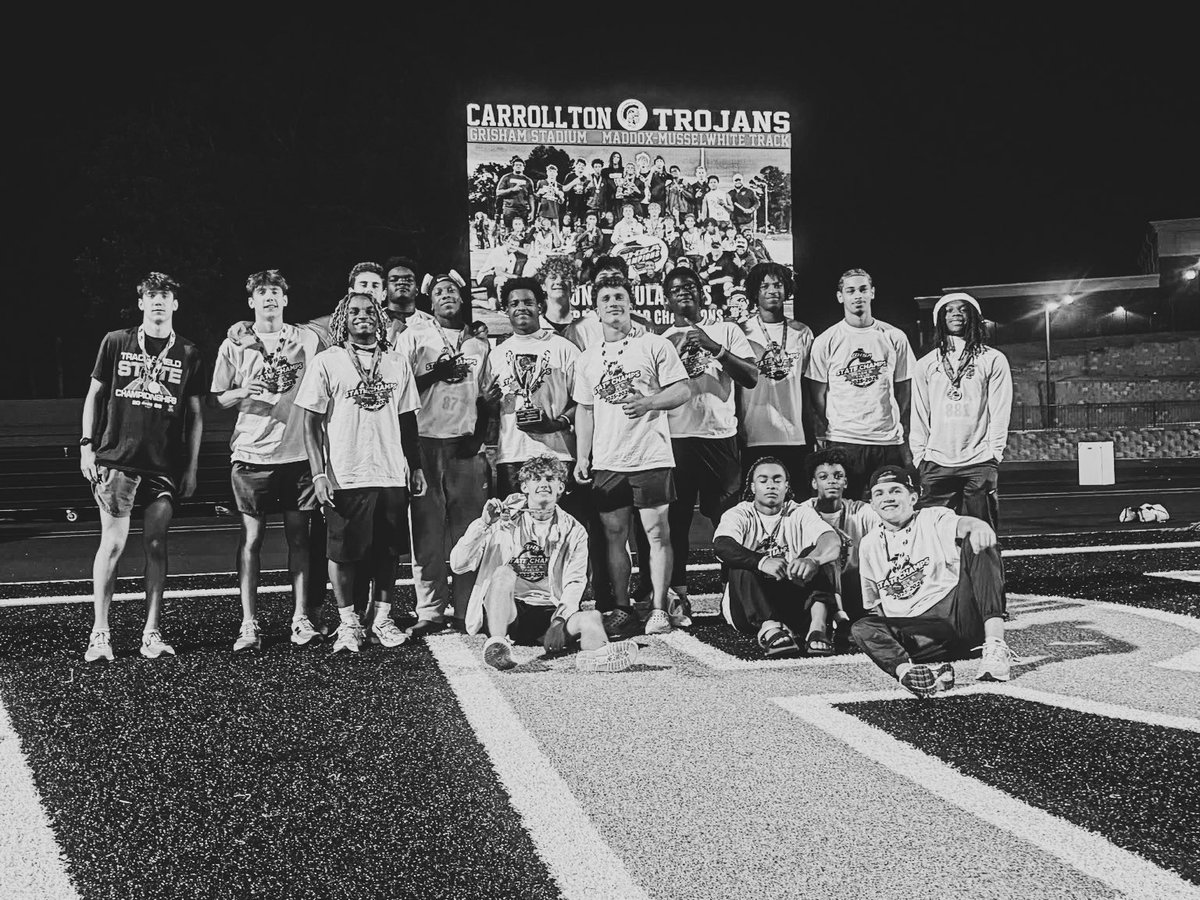 willm0bley's tweet photo. STATE CHAMPS!!! 🖤💛

AGTG! What a way to finish junior year 2026 State Champs! Beyond blessed to be part of such an unforgettable season and team. So thankful for every moment and memory made this year. Also proud to bring home 3rd in the 4x800 at state &amp; compete in the 4x400! https://t.co/Oe3Be5OGdP