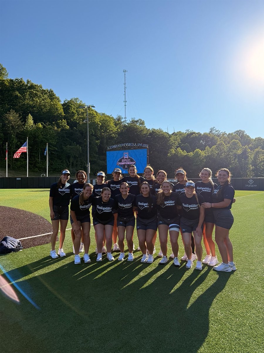 LMU Softball tweet media