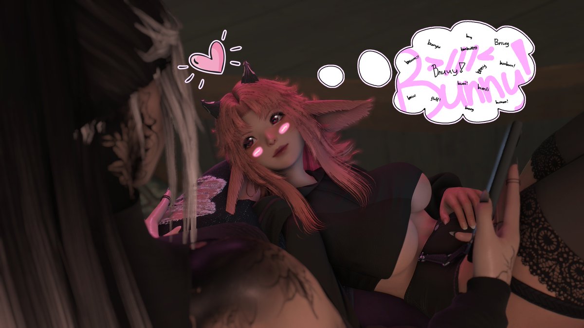 PlushiXIV's tweet photo. When you wanna show your plushie a cool video but her brain is in a whole different galaxy~

with @KxttenXIV 💖
#gposers | #gpose | #ffxiv https://t.co/leElwXiFY7