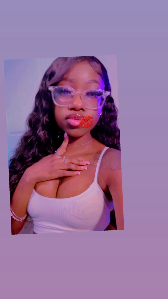 tiny.🍫 tweet media