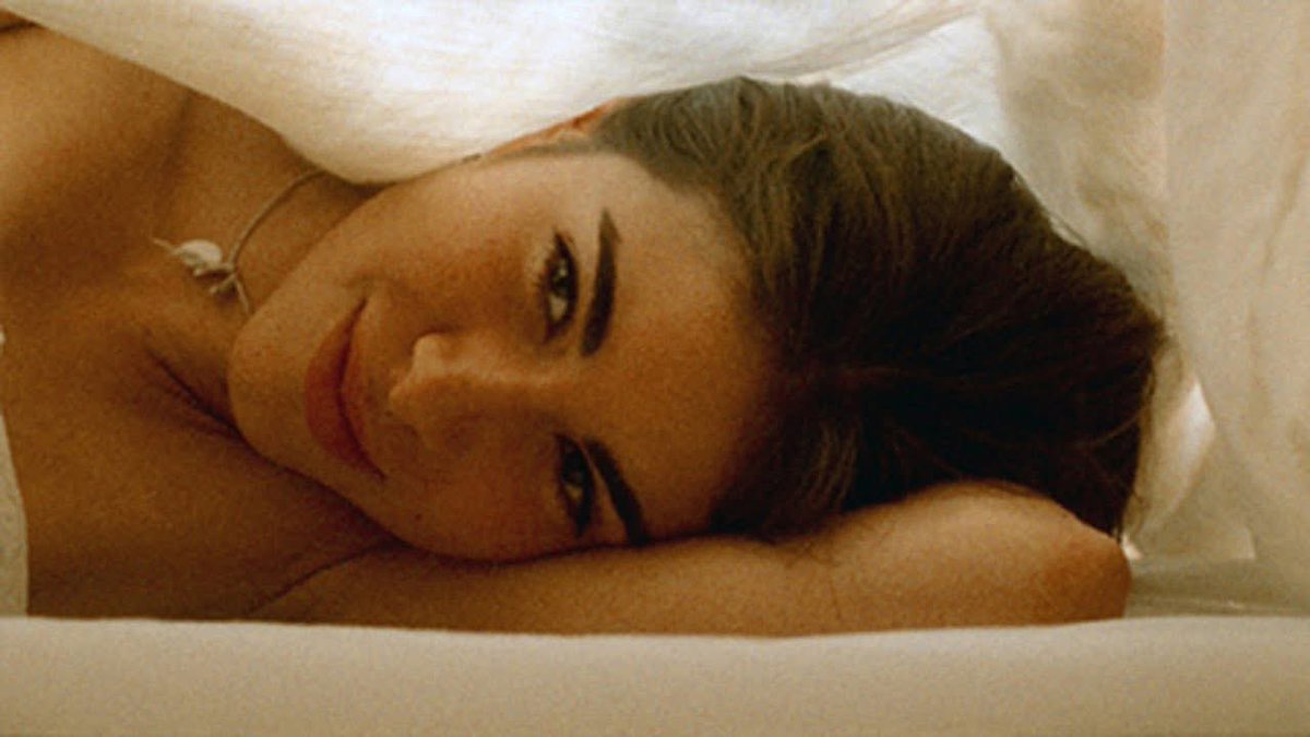 ZoomF7's tweet photo. Solo tres películas mexicanas han ganado la Palma de Oro en el Festival de Cannes: 

'Viridiana' (Luis Buñuel), 1961 

'El héroe' (Carlos Carrera), 1994 

'Ver llover' (Elisa Miller), 2007

Sin embargo, desde 1946 han competido por el premio más de 30 títulos nacionales. 🏆🏆 https://t.co/6GmoK33cvz