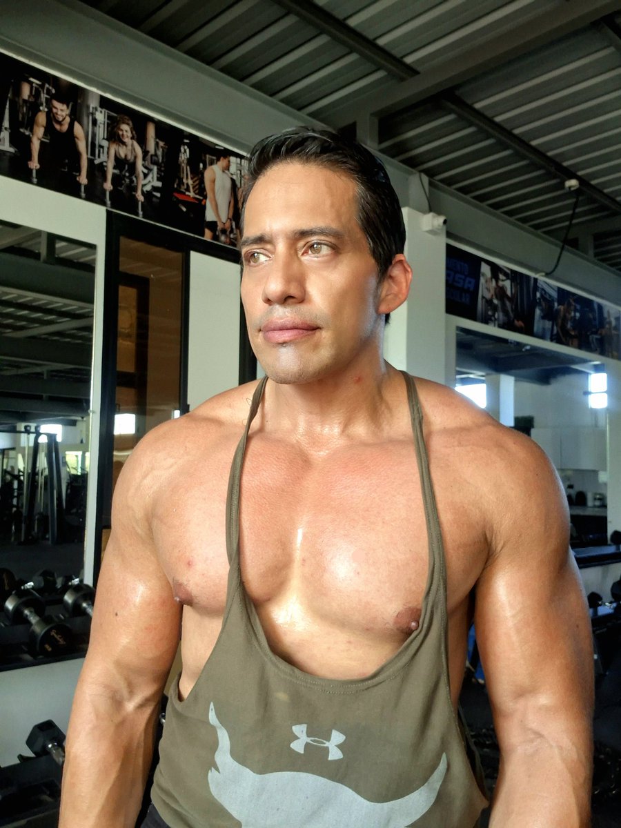 bailaconbruce's tweet photo. #boy #gym #chest #Chudai https://t.co/fOENNur0KF