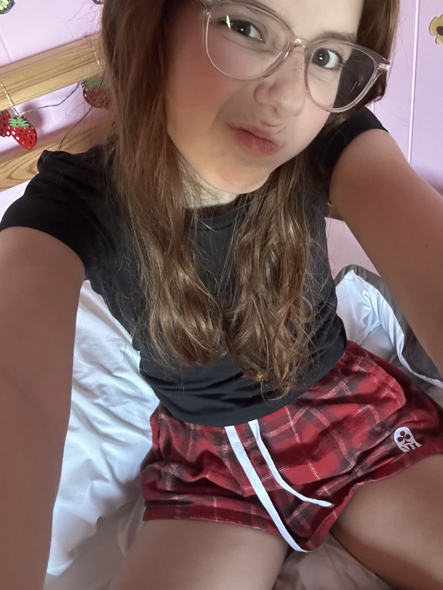 Belinha🐝 tweet media