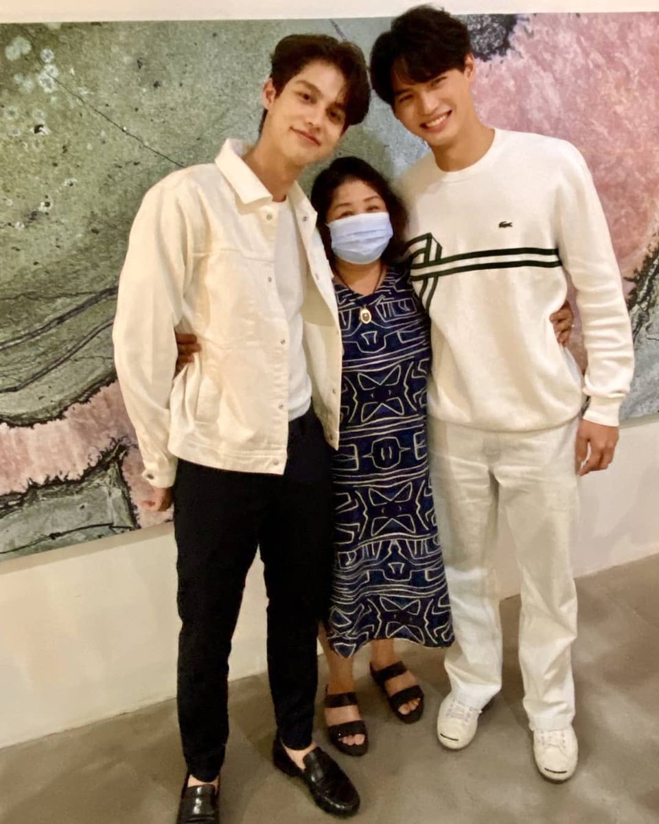 kaoru_2gether's tweet photo. 2020.05.14   6 years ago

🥰❤

 #ไบร์ทวิน
 #bbrightvc #winmetawin

cr. mombbrightvc IG https://t.co/y45gANs8yB