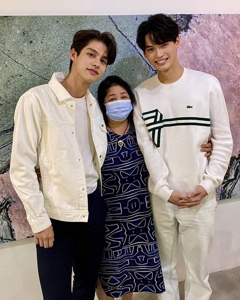 kaoru_2gether's tweet photo. 2020.05.14   6 years ago

🥰❤

 #ไบร์ทวิน
 #bbrightvc #winmetawin

cr. mombbrightvc IG https://t.co/y45gANs8yB