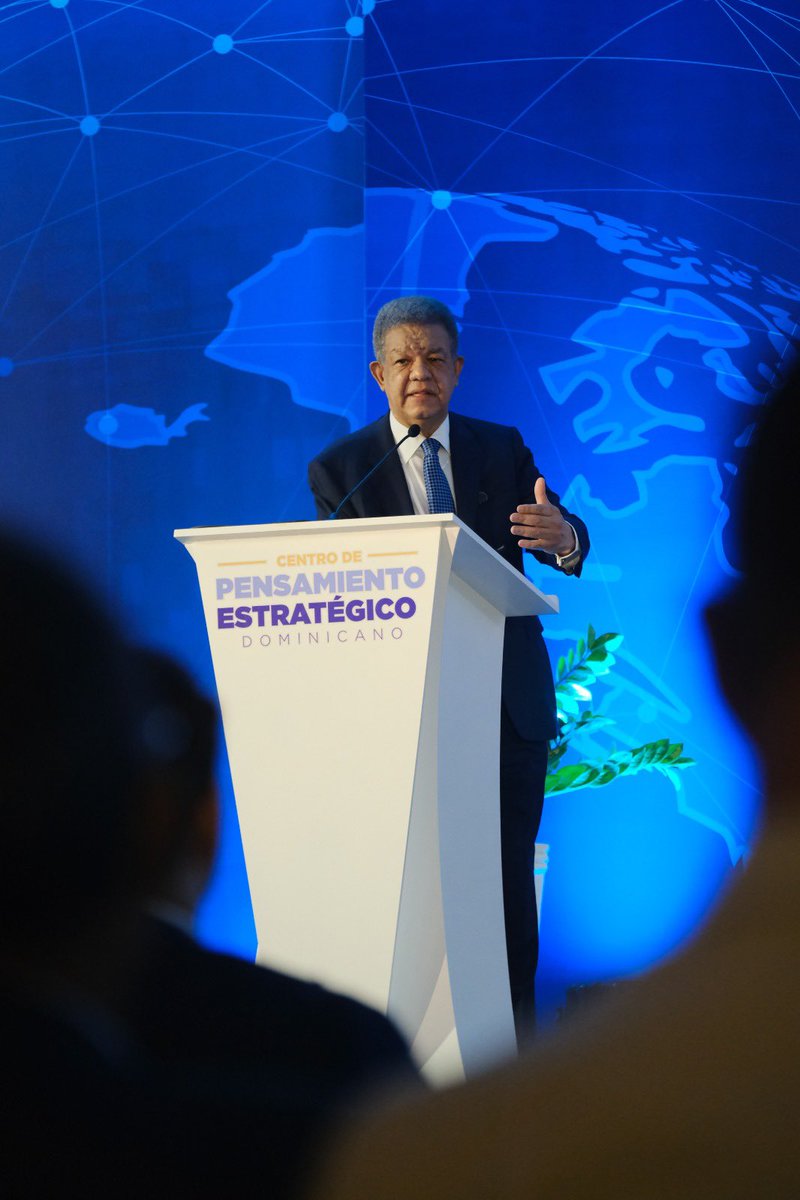 Leonel Fernández tweet media
