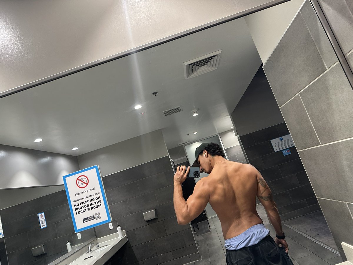 Adventure_papi tweet media