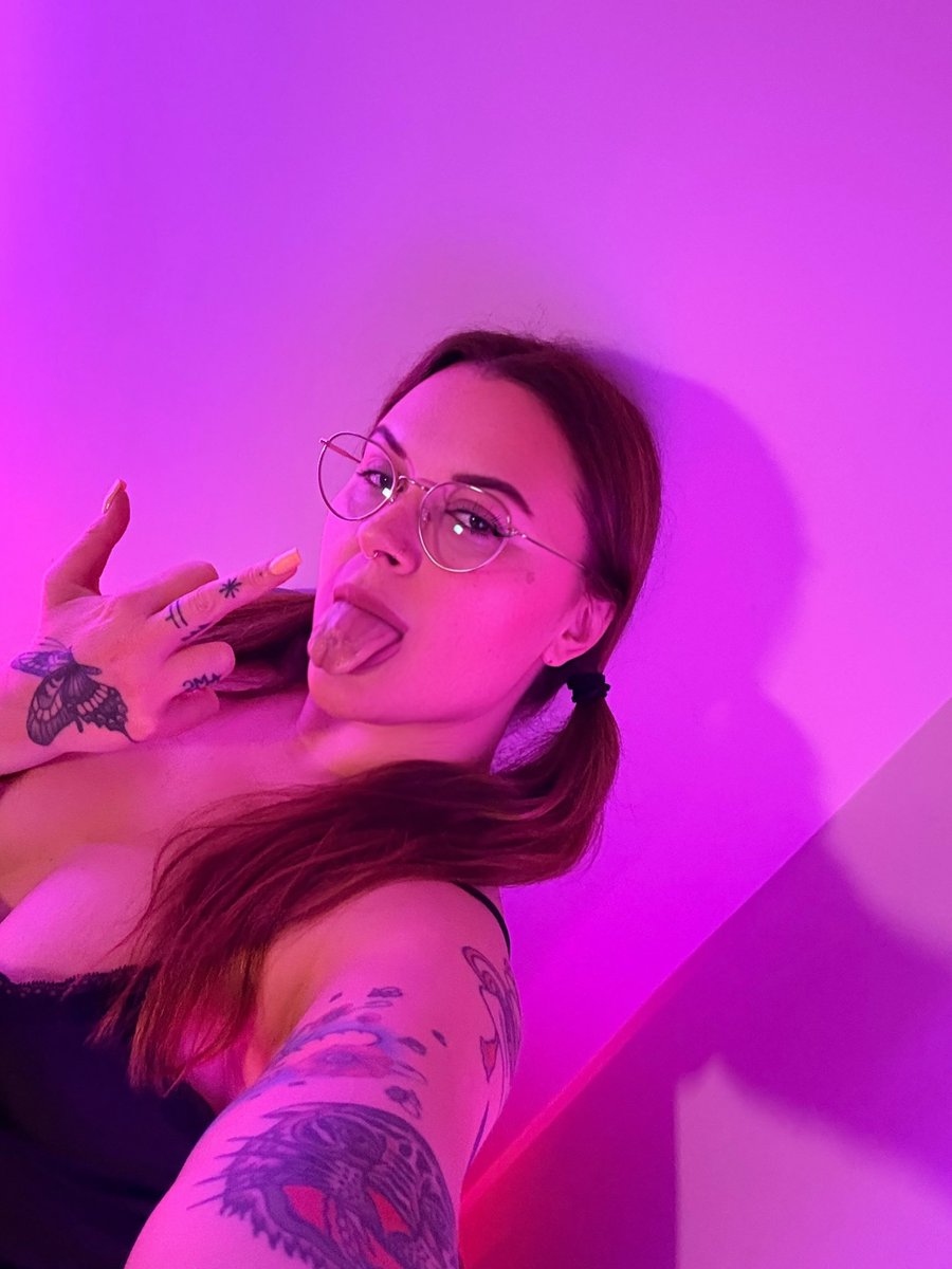 bratafterdark tweet media