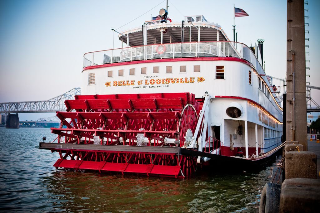 Rodney_Ruxen's tweet photo. Just realized none of yโall have been on the oldest steam boat still running on the Mississippi #heartofthecity https://t.co/LIpA7n86lj