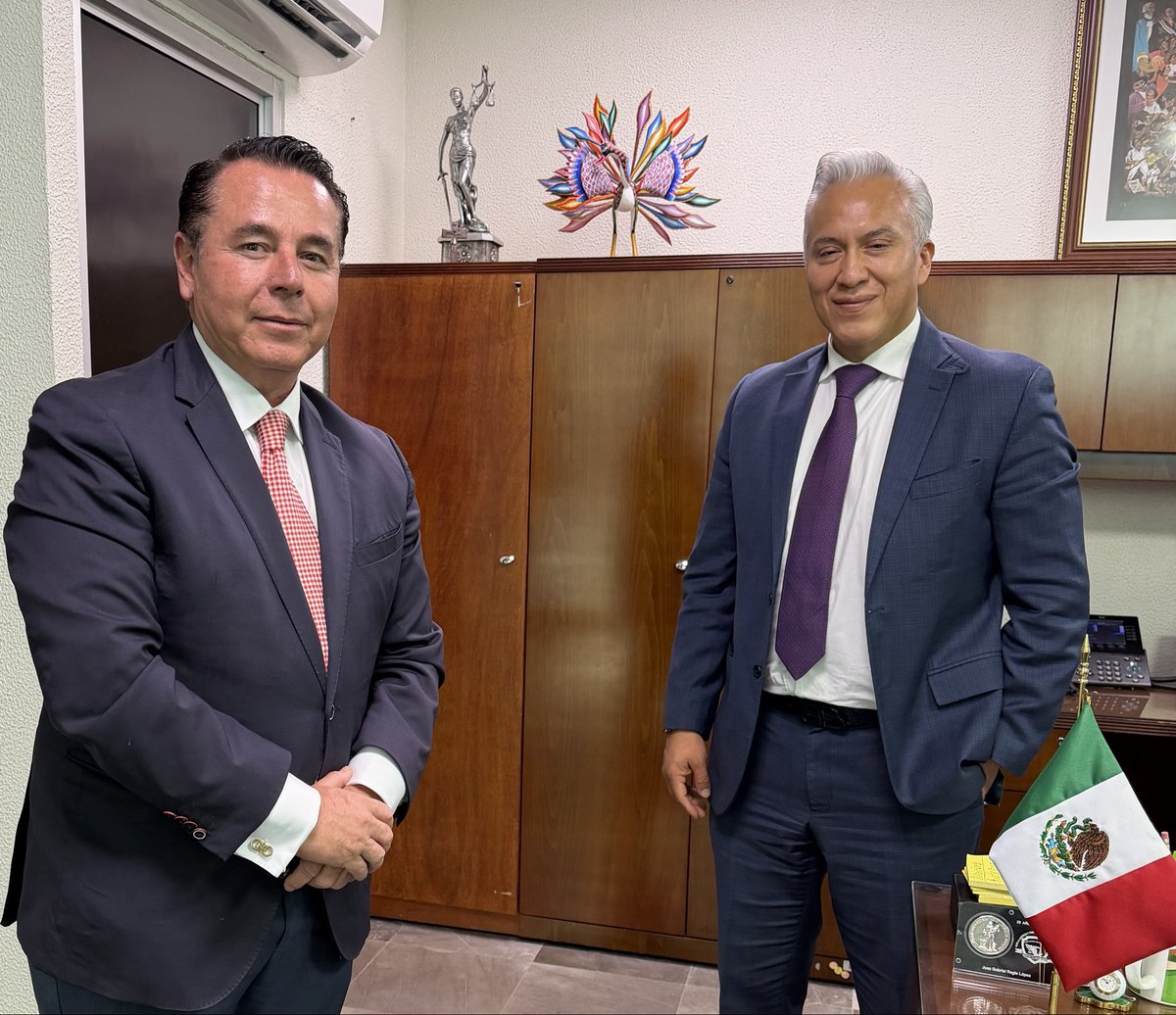 Foro de Constitucionalistas de México tweet media