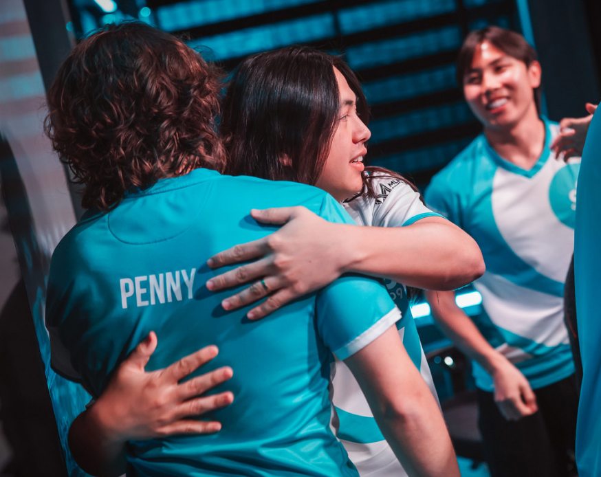 RyanG2B's tweet photo. Xeppaa was the 5th longest tenured player in all of VCT, with 1850 days under the C9 banner. The four players ahead of him are:

d4v41/f0rsaken: 1920 days
Boaster: 1925 days
Asuna: 2049 days

JessieVash is the new 5th longest tenured player, at 1707 days. https://t.co/m4OYQ9YpKm