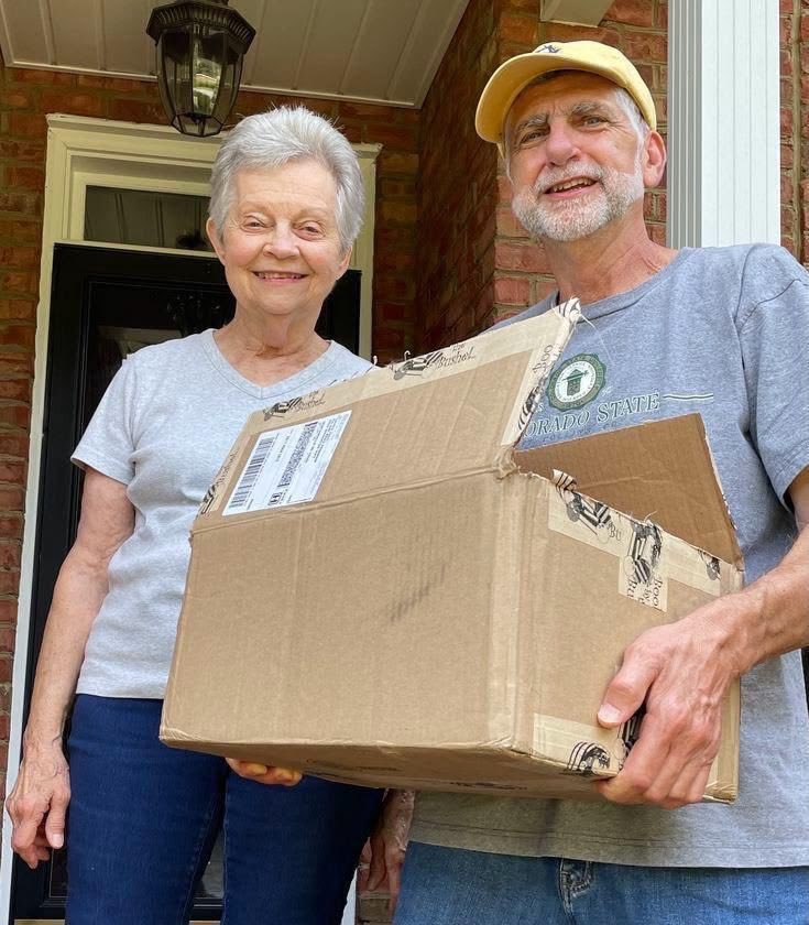 Evan_Katehafk's tweet photo. I'm speaking directly to you. Not the crowd.
Not the internet but You.
I hope this season brings you peace, clarity, and something that reminds you that you're valued.
I'm here with my delivery team 
TEXT DONE TO ME TO GET YOURS.

https://t.co/5qgaahCxkk https://t.co/9ISfGNOTnw