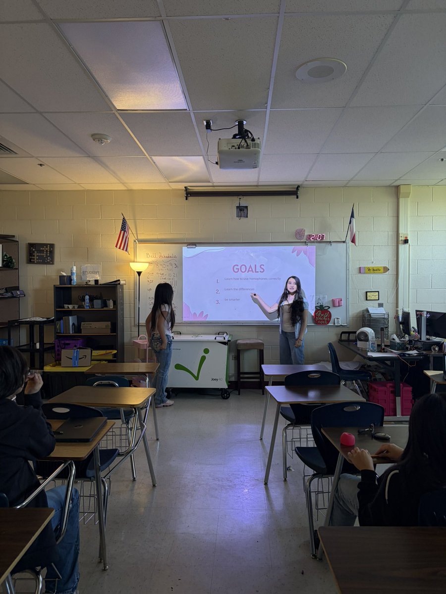 MsNavarro0's tweet photo. Teacher-student swap day!
Students were asked to pair up and create a presentation on either their favorite or least favorite ELA concept. Then they stood up and taught their peers and included activities.
Key lesson: they learned it was hard to teach.
#ELARocks #SeventhGrade https://t.co/yT1x0zOyQw
