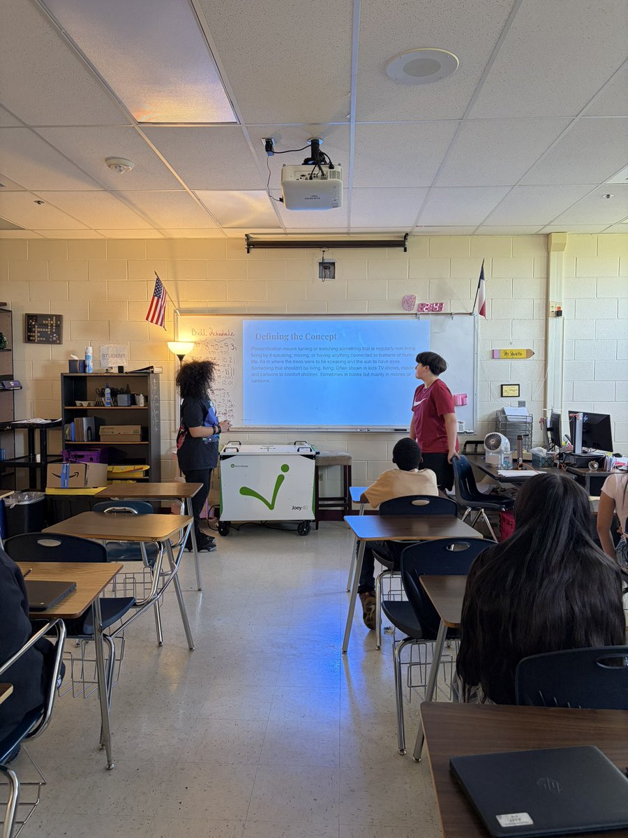 MsNavarro0's tweet photo. Teacher-student swap day!
Students were asked to pair up and create a presentation on either their favorite or least favorite ELA concept. Then they stood up and taught their peers and included activities.
Key lesson: they learned it was hard to teach.
#ELARocks #SeventhGrade https://t.co/yT1x0zOyQw