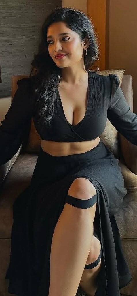 freaky_boyofl's tweet photo. Rithick ahhhh Singh 🥵 boxer and Actress https://t.co/Tr7g19lOdJ