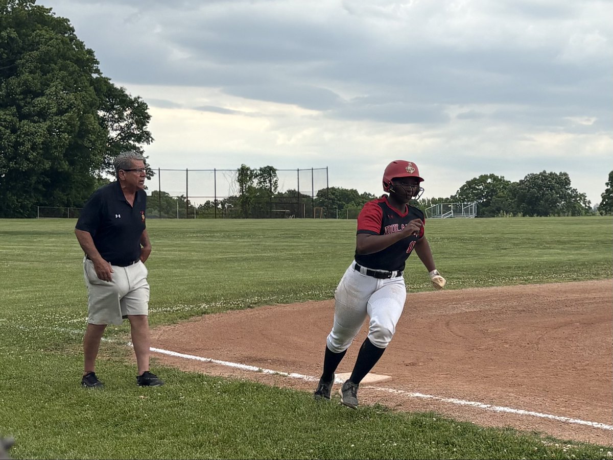 DHSLionSoftball's tweet photo. Regional Champions 4 years running w 16-0 dub over Kenwood! M. Schupple w 1H, 14K, 0BB SHO masterpiece! Dennis The Menace w 2 HRs 6RBIs!
A. “A-Train” Remeto: 3-3: 2RBI, 3R, BB
B. “Sticks” Townsend: 3-3, 3B, 2B, 3RBI
C. “Dez” Desi: 2-3, 2 2B, RBI, R
On to states!
#oneteamonegoal https://t.co/YGYF1p1PHc