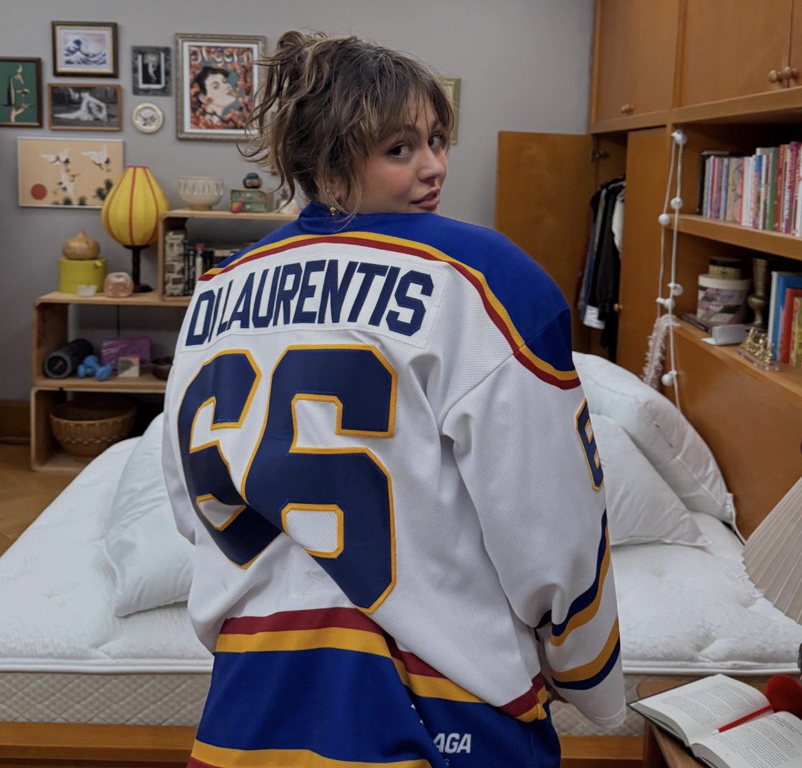 offcampusseries's tweet photo. allie #66 🤩💕 https://t.co/TRTxS8gS0w