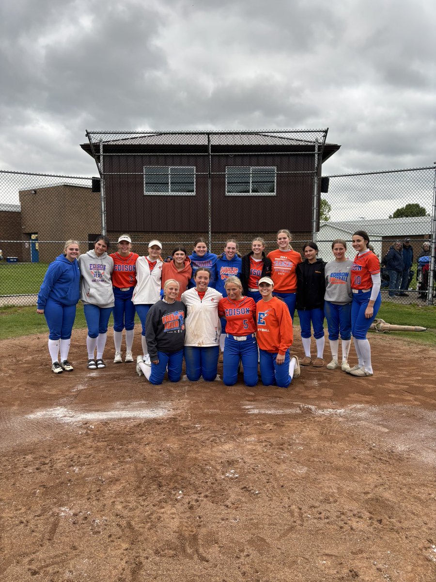 Edison Chargers Softball tweet media